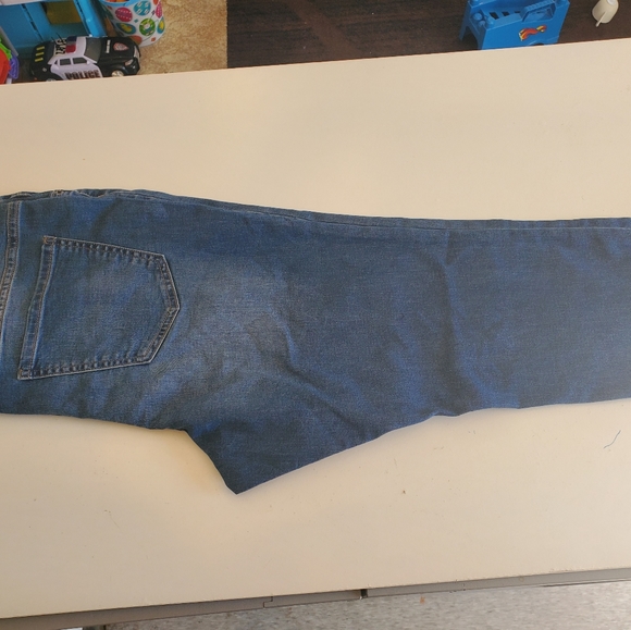 Womens Blue Denim Capris - Picture 3 of 3